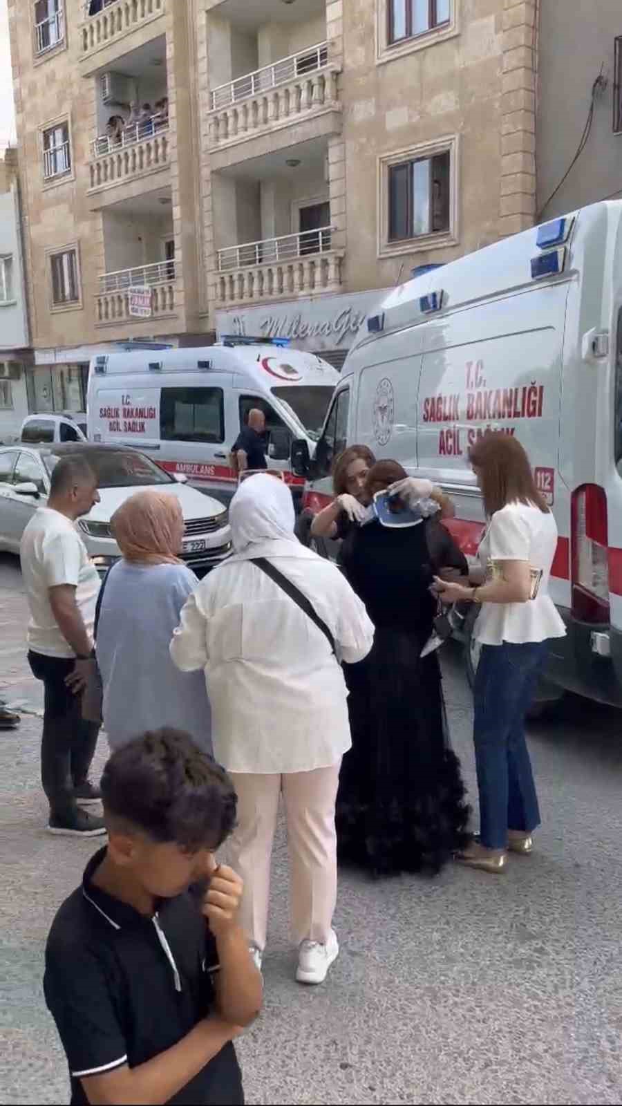 Mardin&rsquo;de motosikletin &ccedil;arptığı kız &ccedil;ocuğu yaralandı