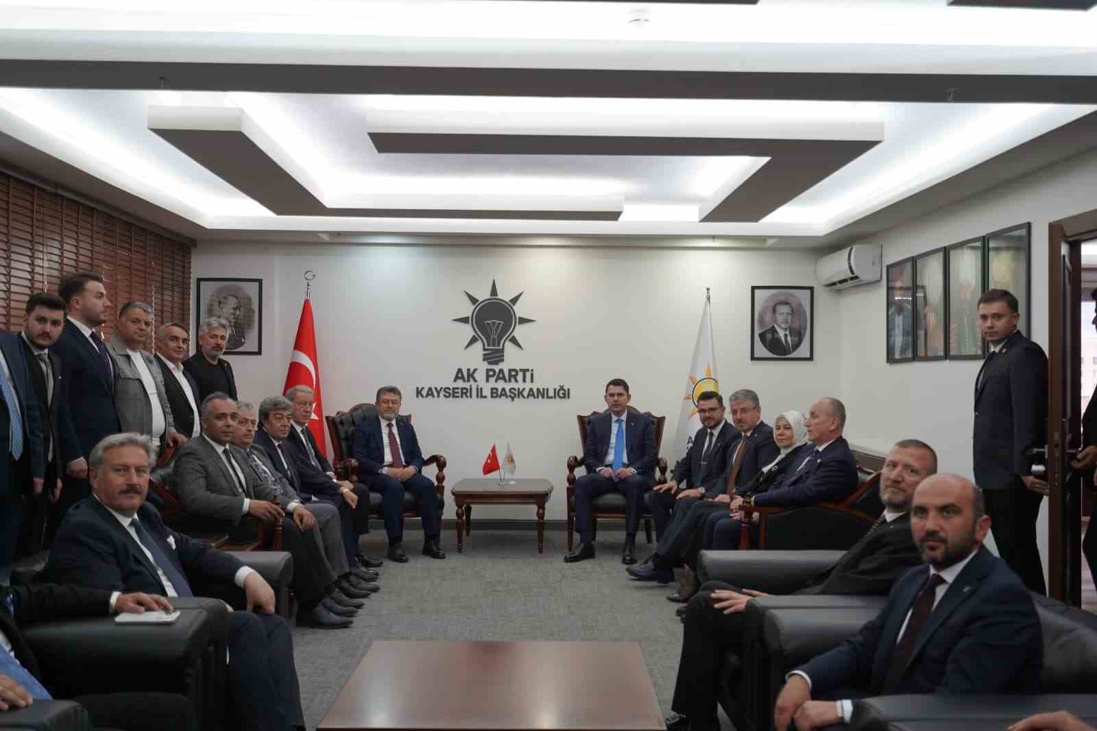 Erciyes Zirvesi-1 Kayseri&rsquo;de yoğun katılımla ger&ccedil;ekleştirildi