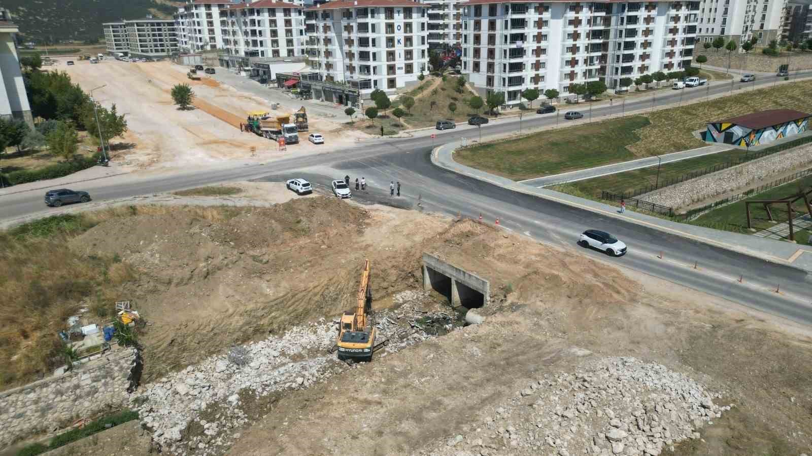 B&uuml;y&uuml;kşehir&rsquo;den Balkan Mahallesi&rsquo;nde yoğun mesai