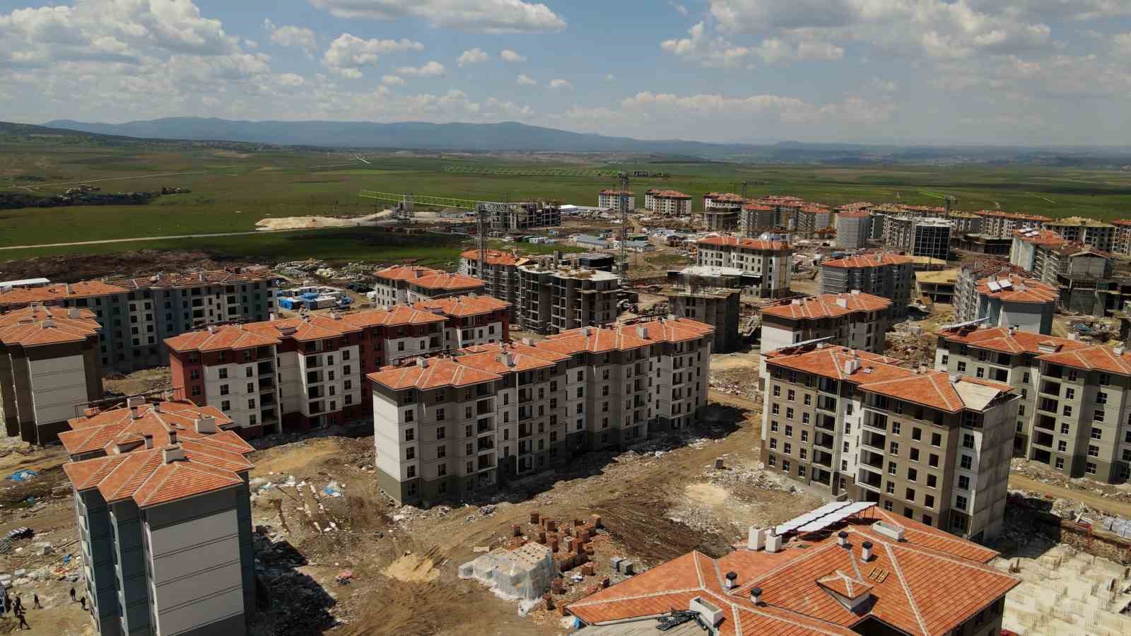 Milletvekili G&uuml;rcan ve Başkan Albayrak&rsquo;tan Kocakır TOKİ şantiyesine ziyaret