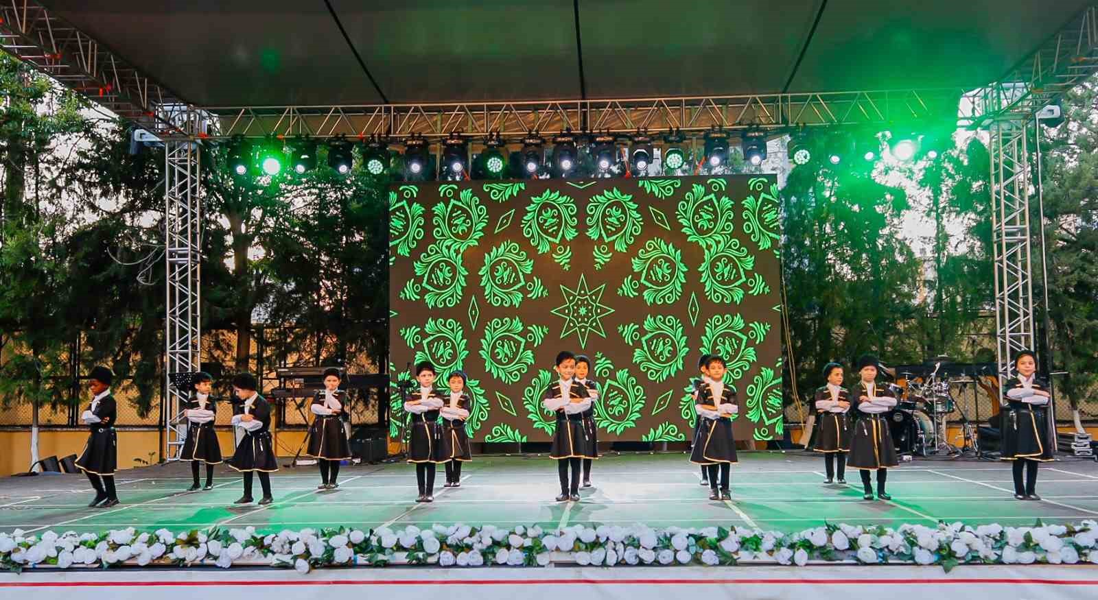 GKV&rsquo;li minik dans&ccedil;ılardan d&uuml;nya turu