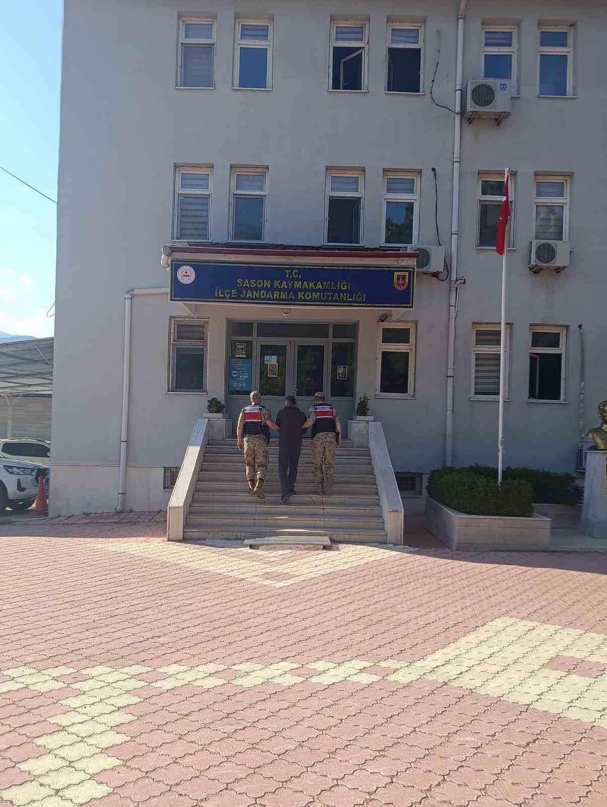 Batman&rsquo;da jandarmadan uyuşturucu operasyonu: 2 kişi tutuklandı