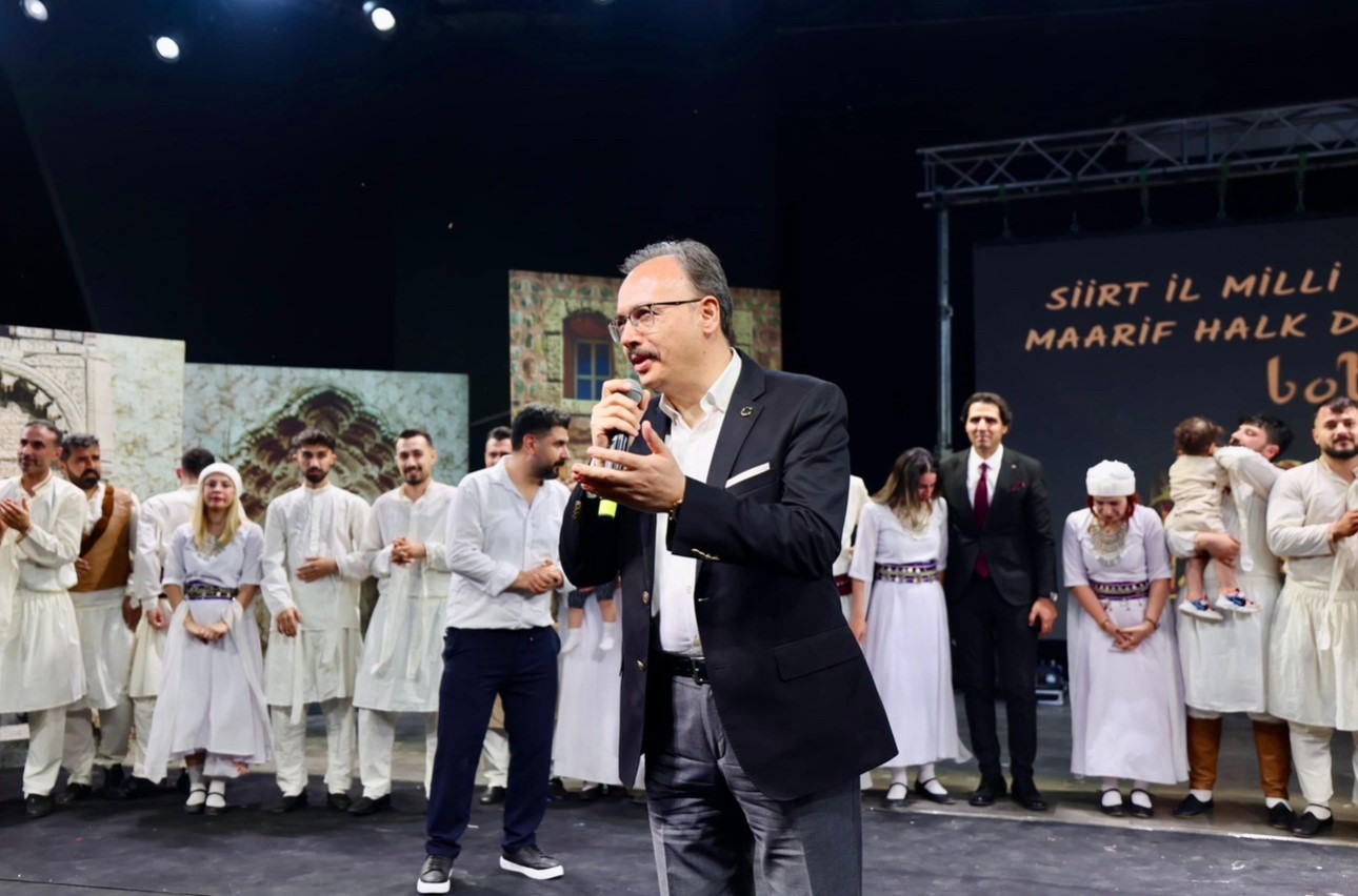 Siirt&rsquo;te "Botan Efsanesi" r&uuml;zgarı: K&uuml;lt&uuml;rel miras sahneye taşındı