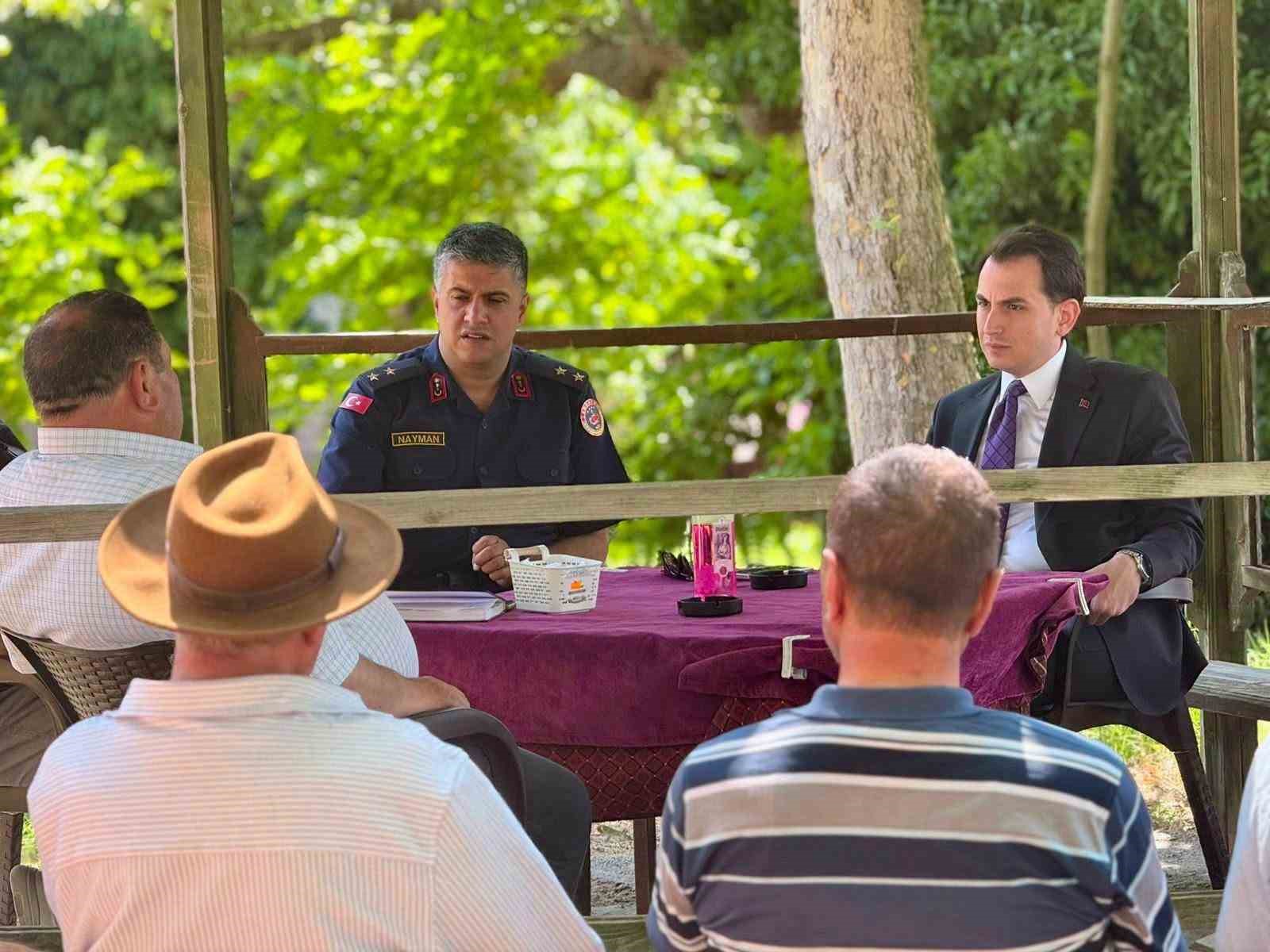Hisarcık Kaymakamı Atam, vatandaşların talep ve ihtiya&ccedil;larını yerinde dinledi