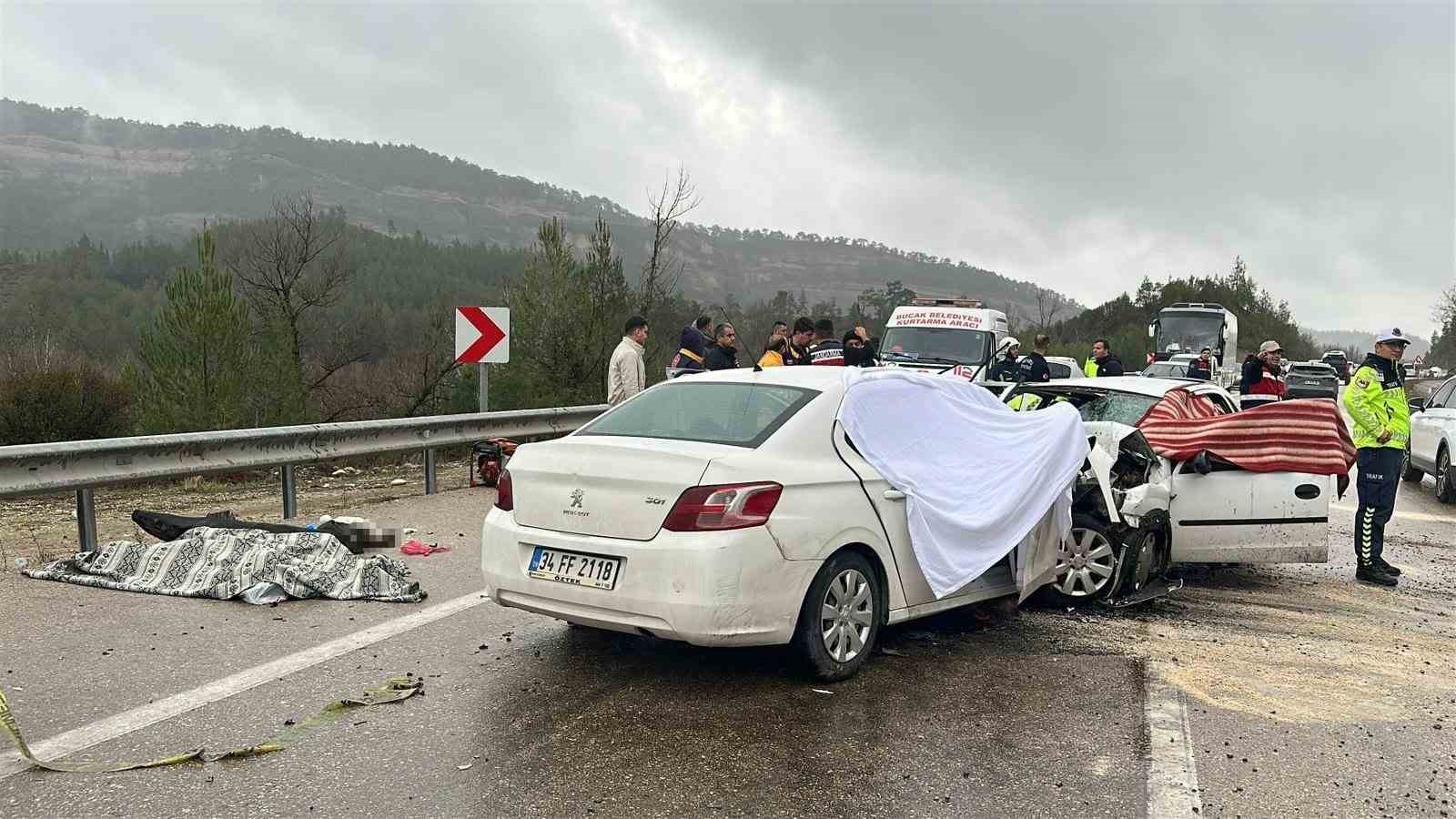 Yollar kan g&ouml;l&uuml; : 5 ayda 776 ocağa ateş d&uuml;şt&uuml;