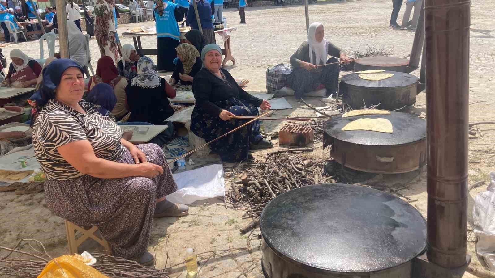 Kur&rsquo;an kursu &ouml;ğrencileri yararına hayır &ccedil;arşısı kuruldu