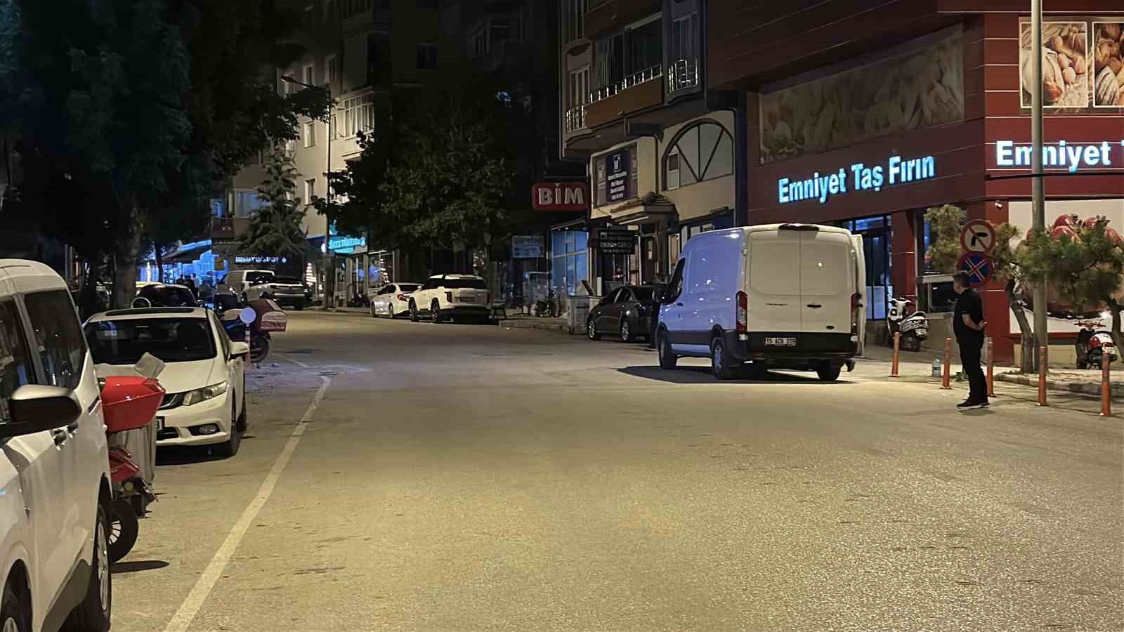 Burdur&rsquo;da f&uuml;nyeyle patlatılan valizden eşyalar &ccedil;ıktı