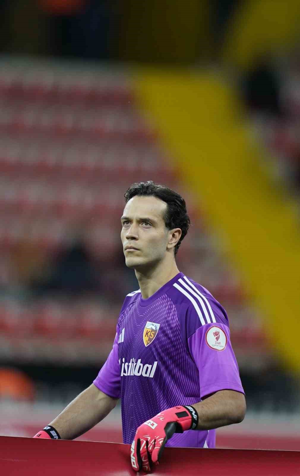Onurcan Piri, Kayserispor&rsquo;a veda etti