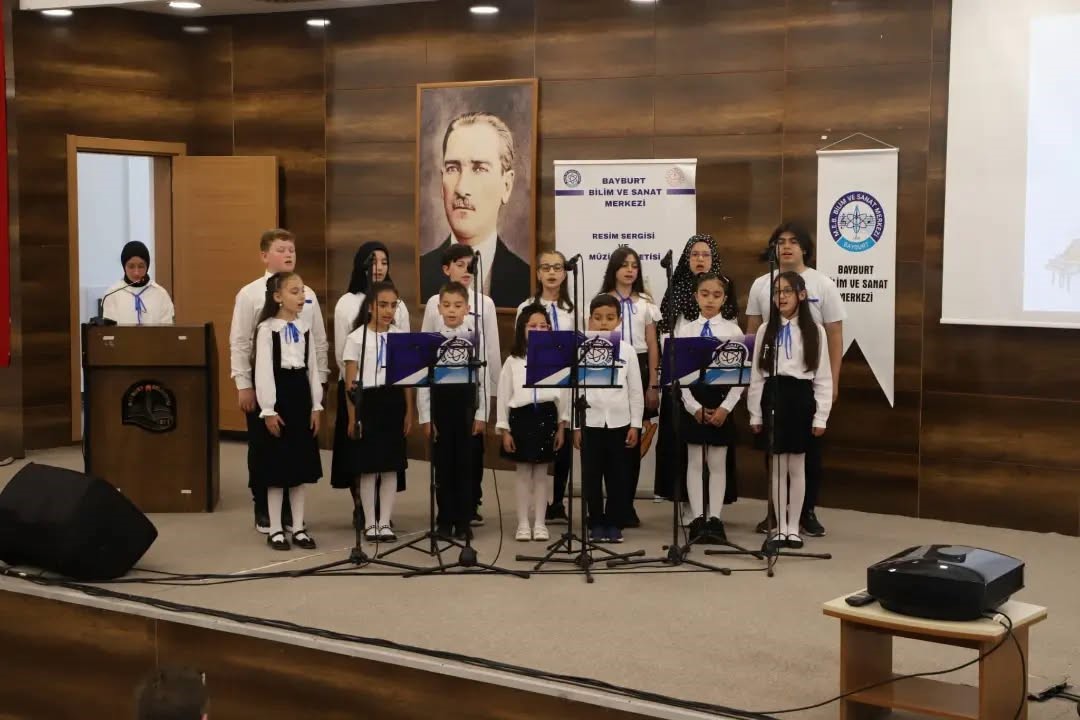 Bayburt BİLSEM &ouml;ğrencilerinden yıl sonu sergisi
