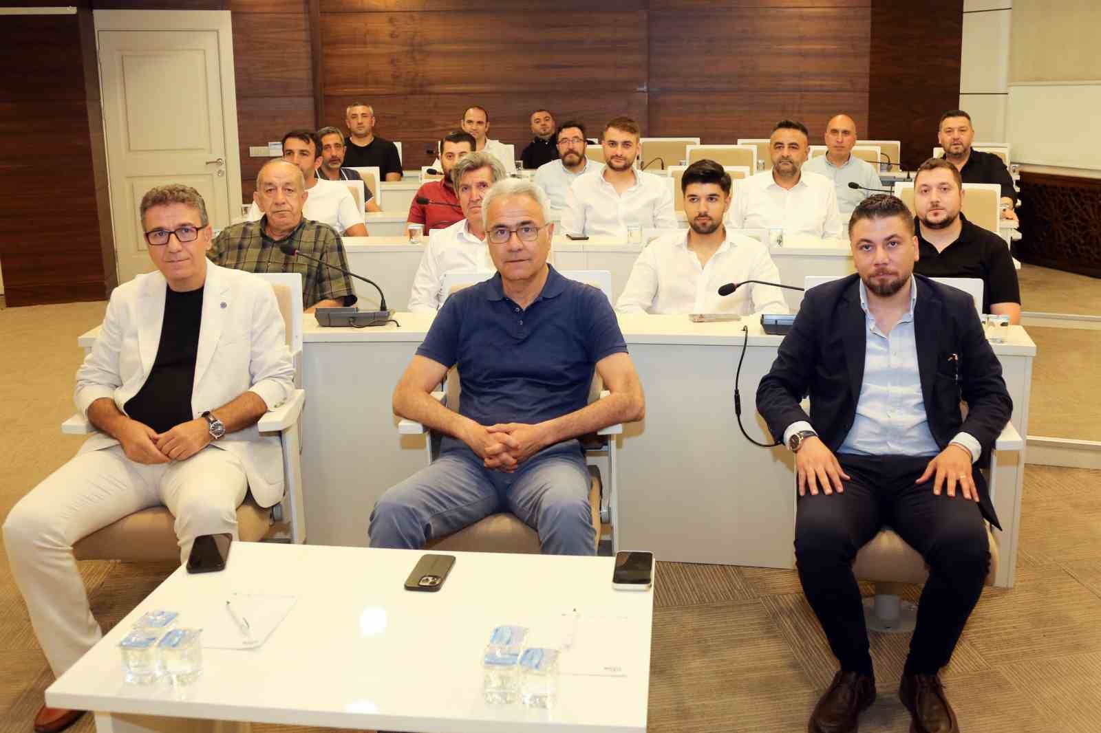 Sigorta ecantelerinin talep ve şikayetleri masaya yatarıldı