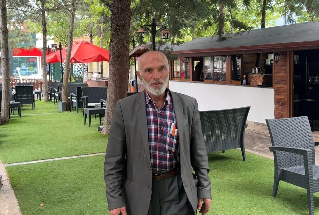 Azasından baskı g&ouml;rd&uuml;ğ&uuml;n&uuml; iddia eden muhtar istifa etti