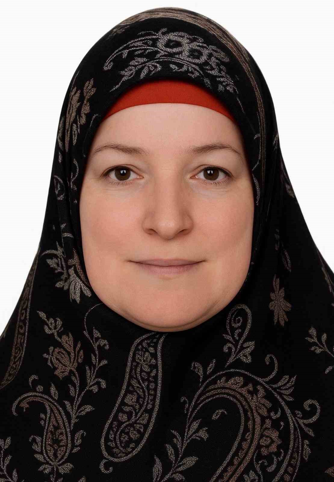 Eşini boğup kahve kupasıyla y&uuml;z&uuml;n&uuml; par&ccedil;alayan koca hakkında ağırlaştırılmış m&uuml;ebbet talebi