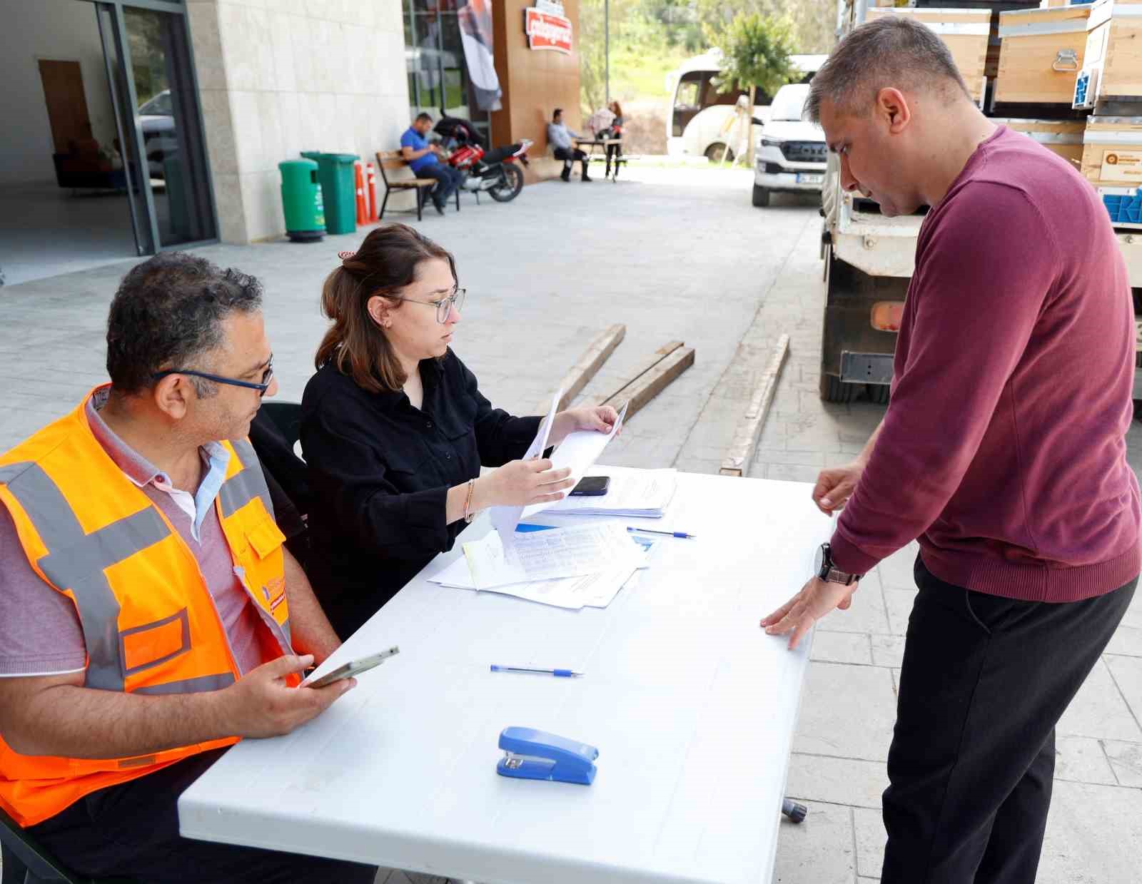 B&uuml;y&uuml;kşehir&rsquo;in arı kovanı destekleri devam ediyor