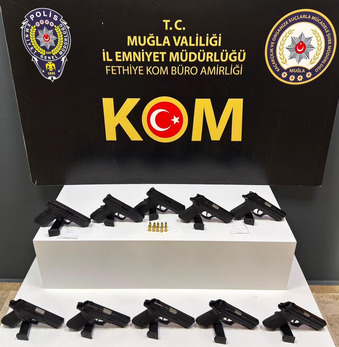 Fethiye&rsquo;de ruhsatsız silah operasyonu