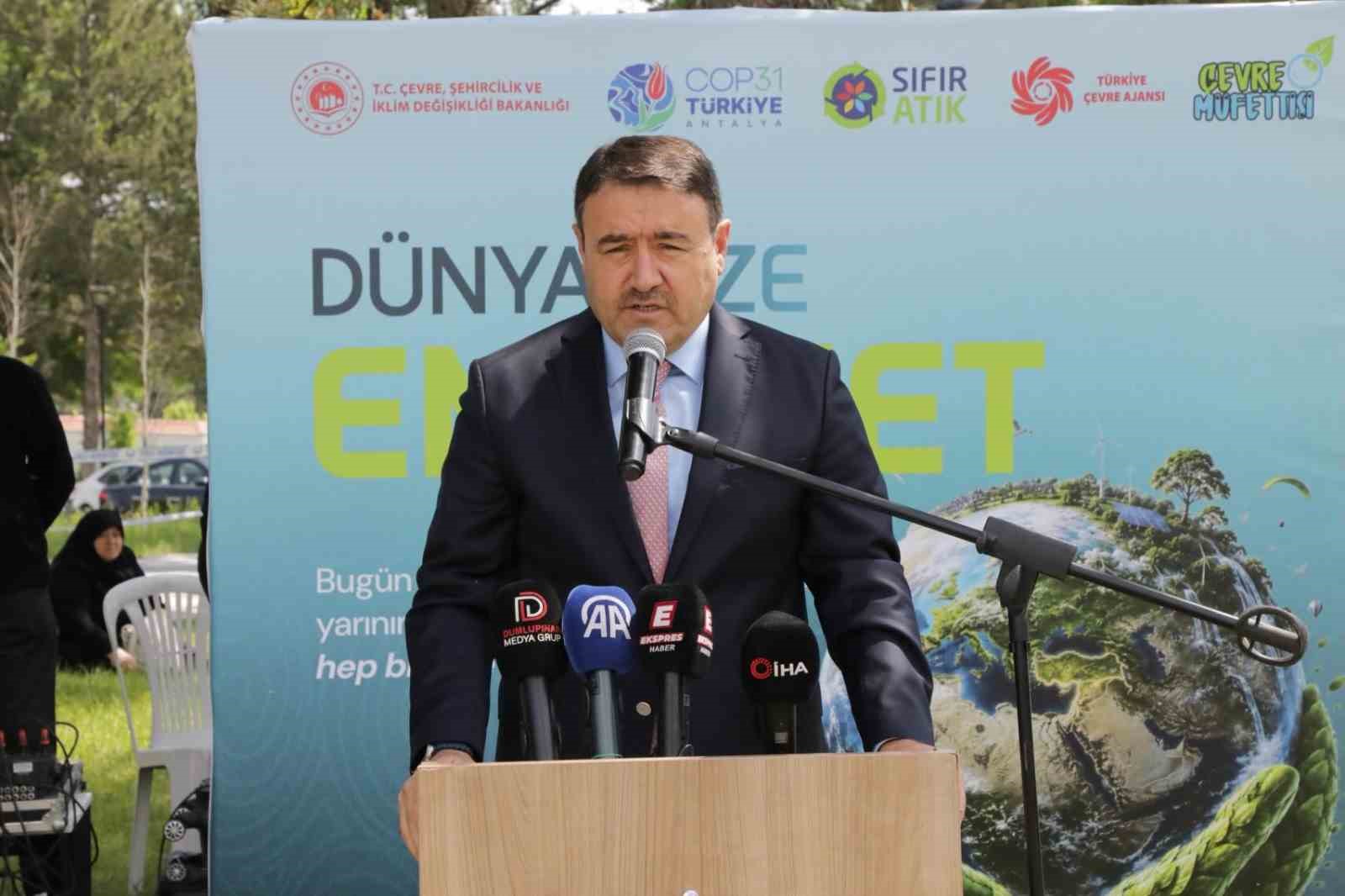K&uuml;tahya&rsquo;da "D&uuml;nya bize emanet" etkinliği