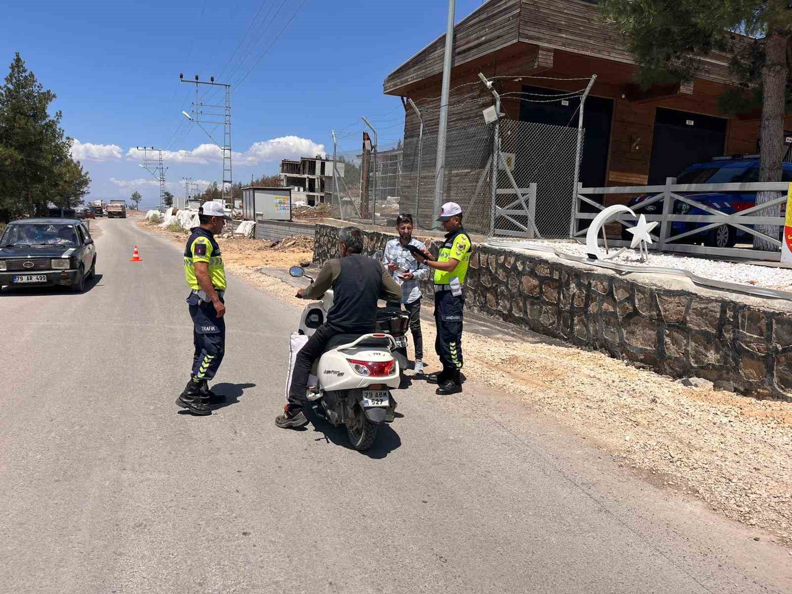 Kilis&rsquo;te motosiklet s&uuml;r&uuml;c&uuml;lerine &ouml;zel denetim