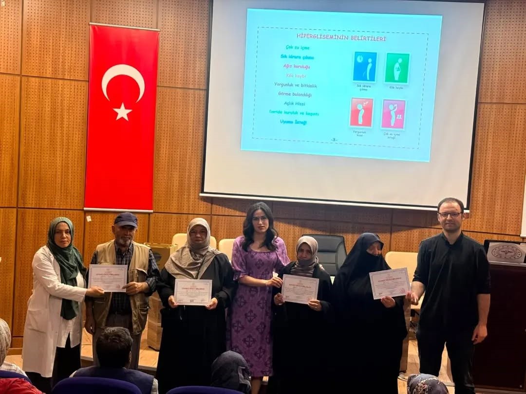 Bayburt&rsquo;ta haziran ayı &rsquo;Diyabet Okulu&rsquo; eğitimleri tamamlandı