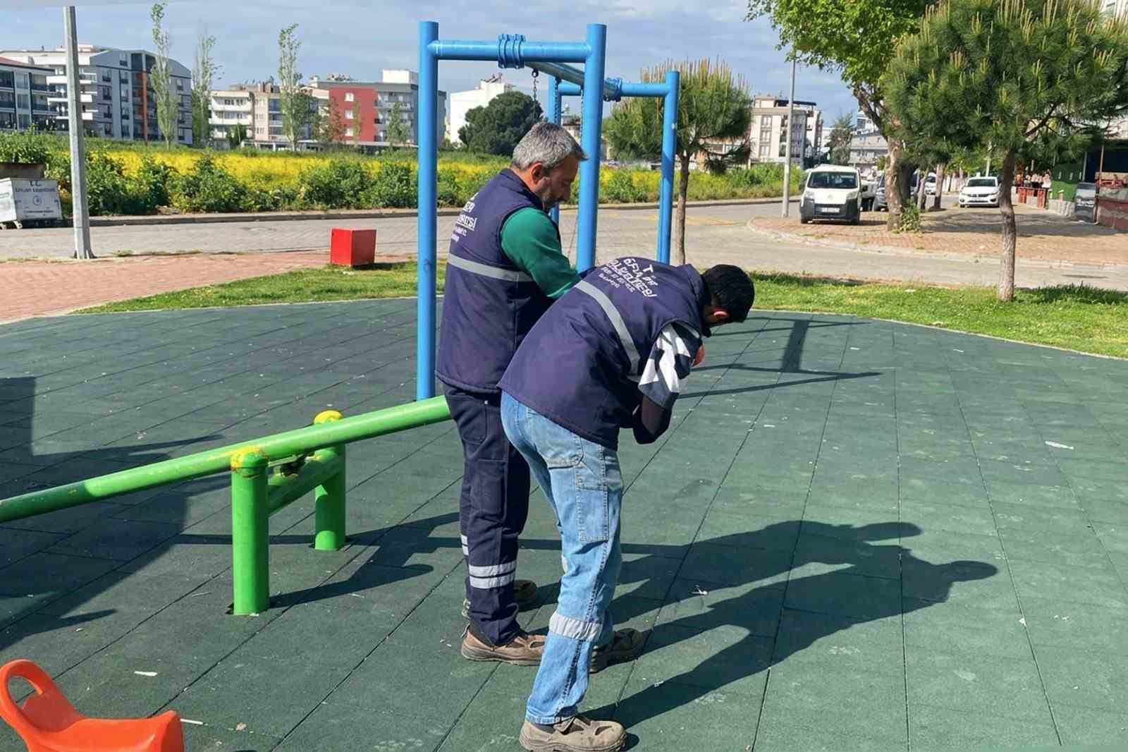 Efeler Belediyesi&rsquo;nden parklarda onarım &ccedil;alışması