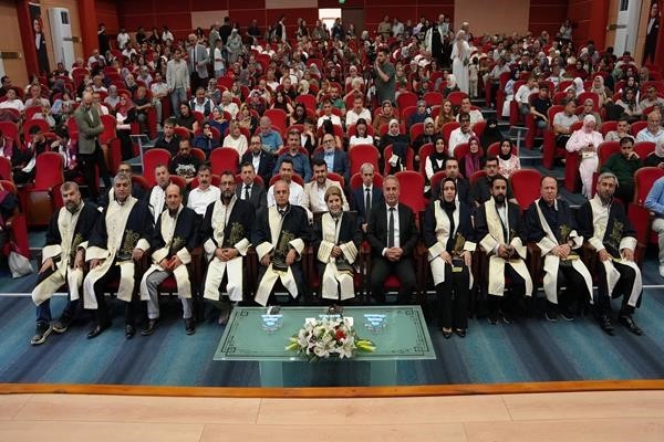 KB&Uuml; TOBB Teknik Bilimler MYO&rsquo;da mezuniyet coşkusu