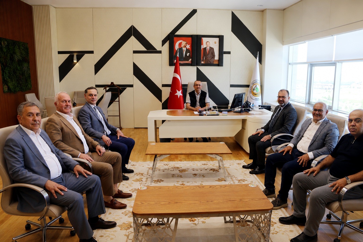 K&uuml;tahya OSB&rsquo;den Orman B&ouml;lge M&uuml;d&uuml;r&uuml; Yusuf Karartı&rsquo;ya &rsquo;Hayırlı olsun&rsquo; ziyareti