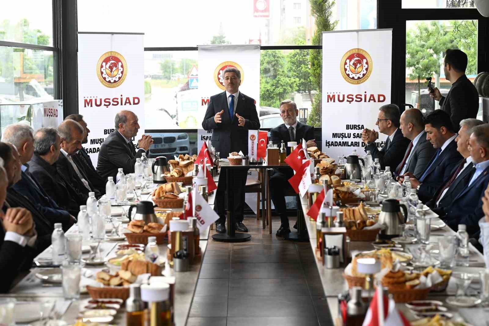 Başkan Burkay MUŞSİAD &uuml;yeleri ile buluştu