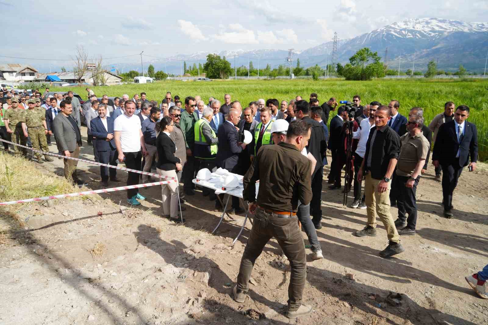 Erzincan&rsquo;ın 5 bin yıllık tarihi Arkeopark Projesiyle g&uuml;n y&uuml;z&uuml;ne &ccedil;ıkacak