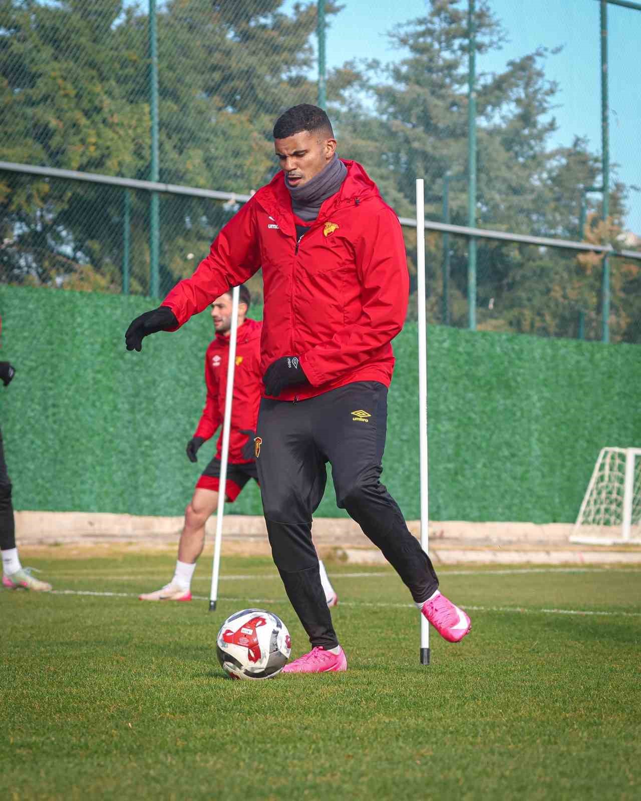 G&ouml;ztepeli Jeferson, Partizan yolunda