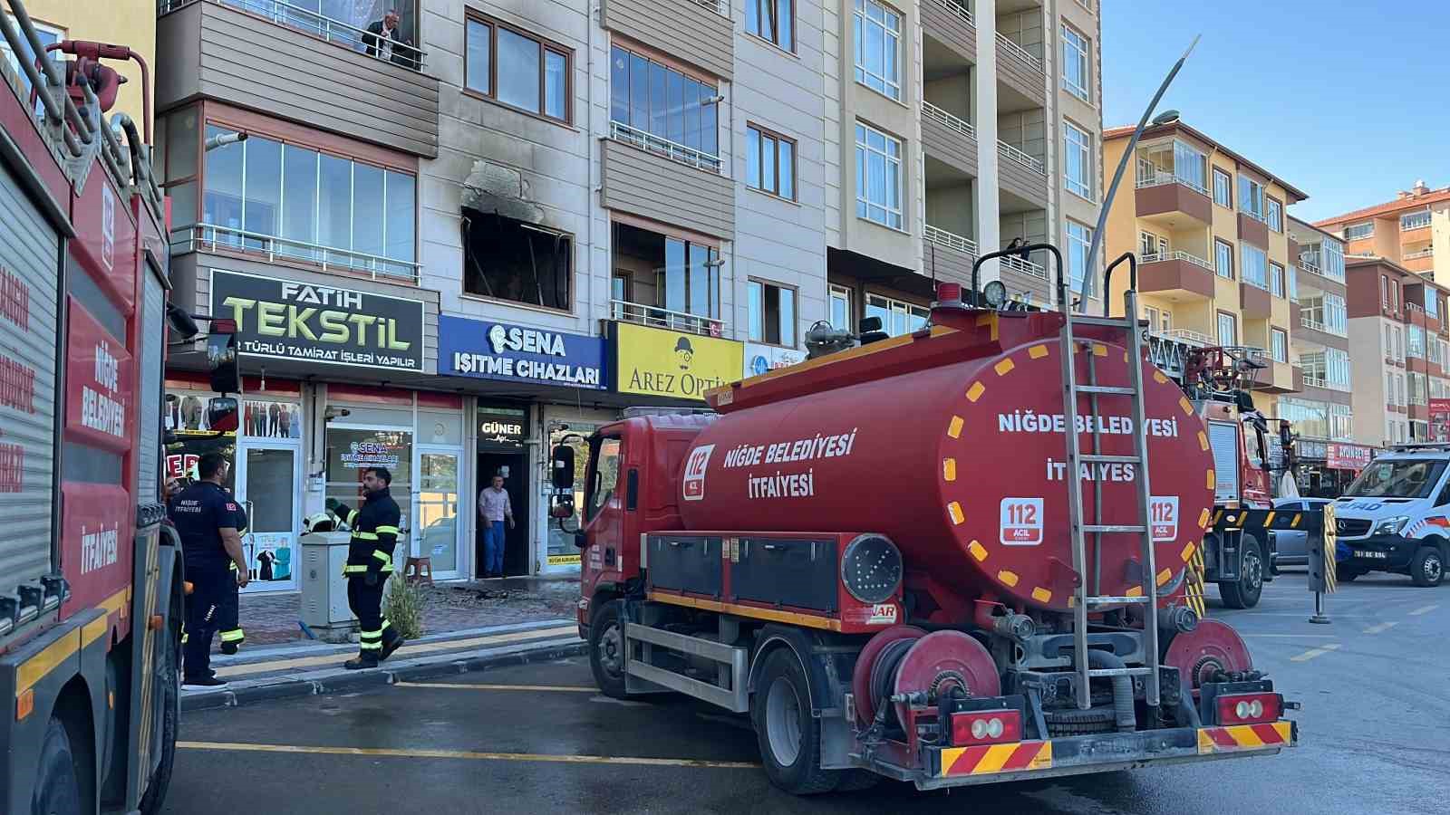 Niğde&rsquo;de apartman dairesinde yangın