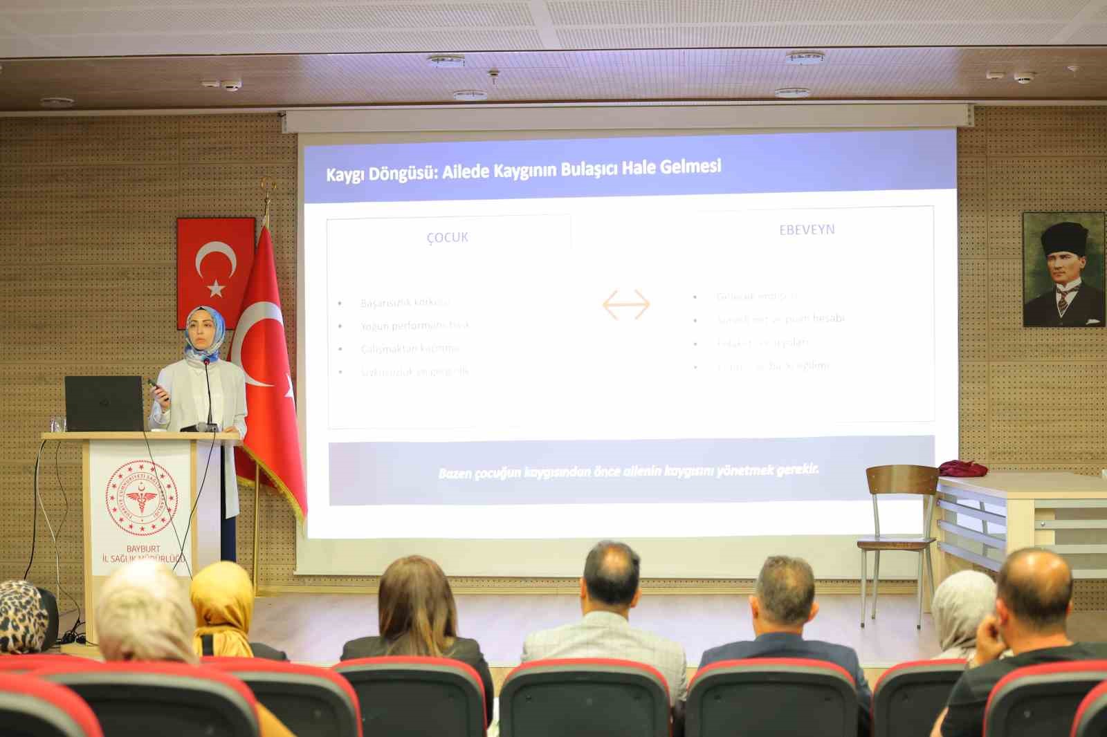 Bayburt&rsquo;ta &rsquo;Sağlıklı Hayat Saatleri&rsquo; programı d&uuml;zenlendi
