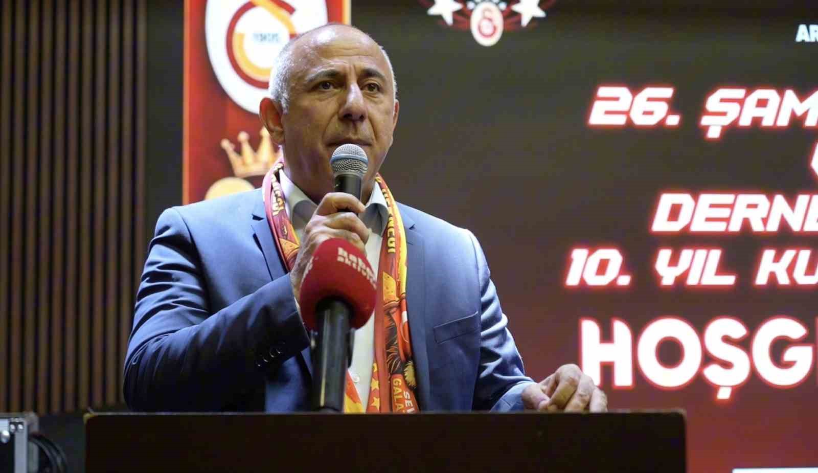 Arnavutk&ouml;y&rsquo;de Galatasaraylılar hem 26. şampiyonluğu hem de derneklerinin 10. yılını kutladı