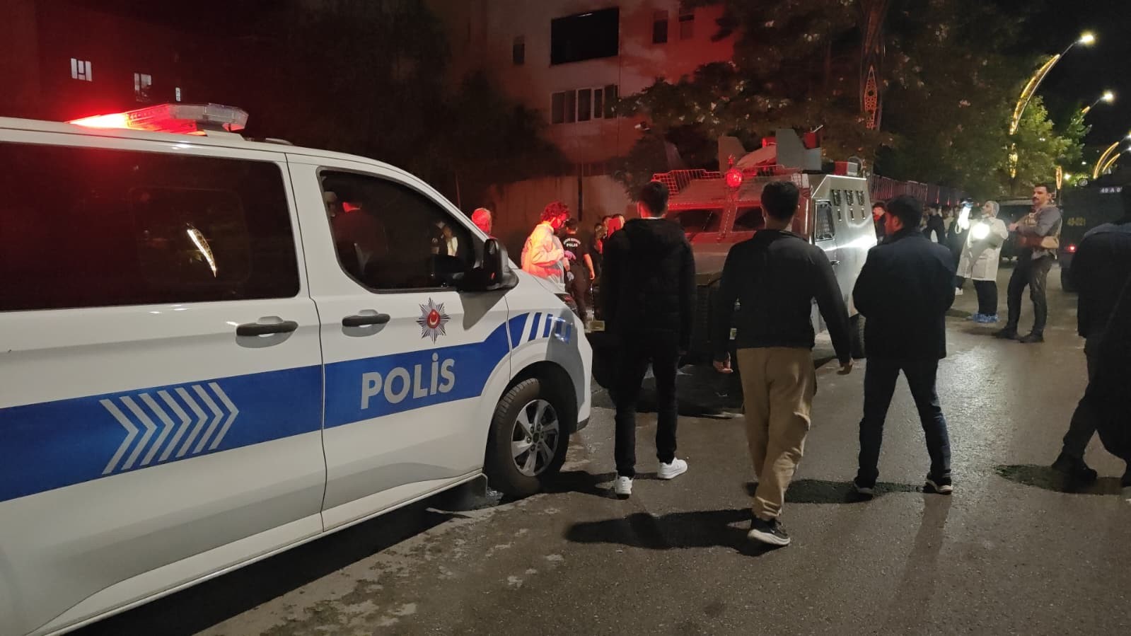 Muş&rsquo;ta kardeşini ve polisi yaralayan ş&uuml;pheli operasyonla etkisiz hale getirildi