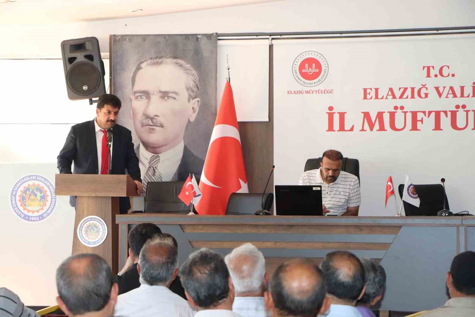 Elazığ&rsquo;da Kur&rsquo;an kursu &ouml;ğreticileri ve din g&ouml;revlilerine eğitim