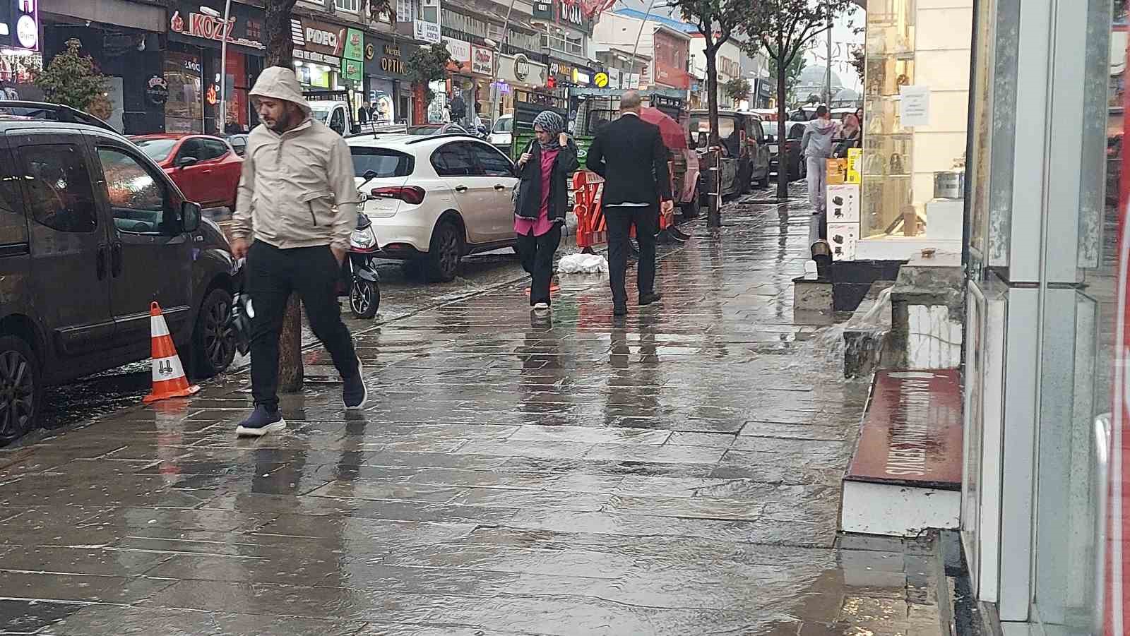 Erzurum&rsquo;da kuvvetli sağanak yağış uyarısı