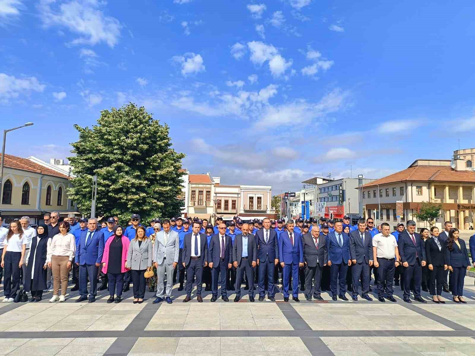 Edirne&rsquo;de adalet hizmetlerinin emektarları unutulmadı