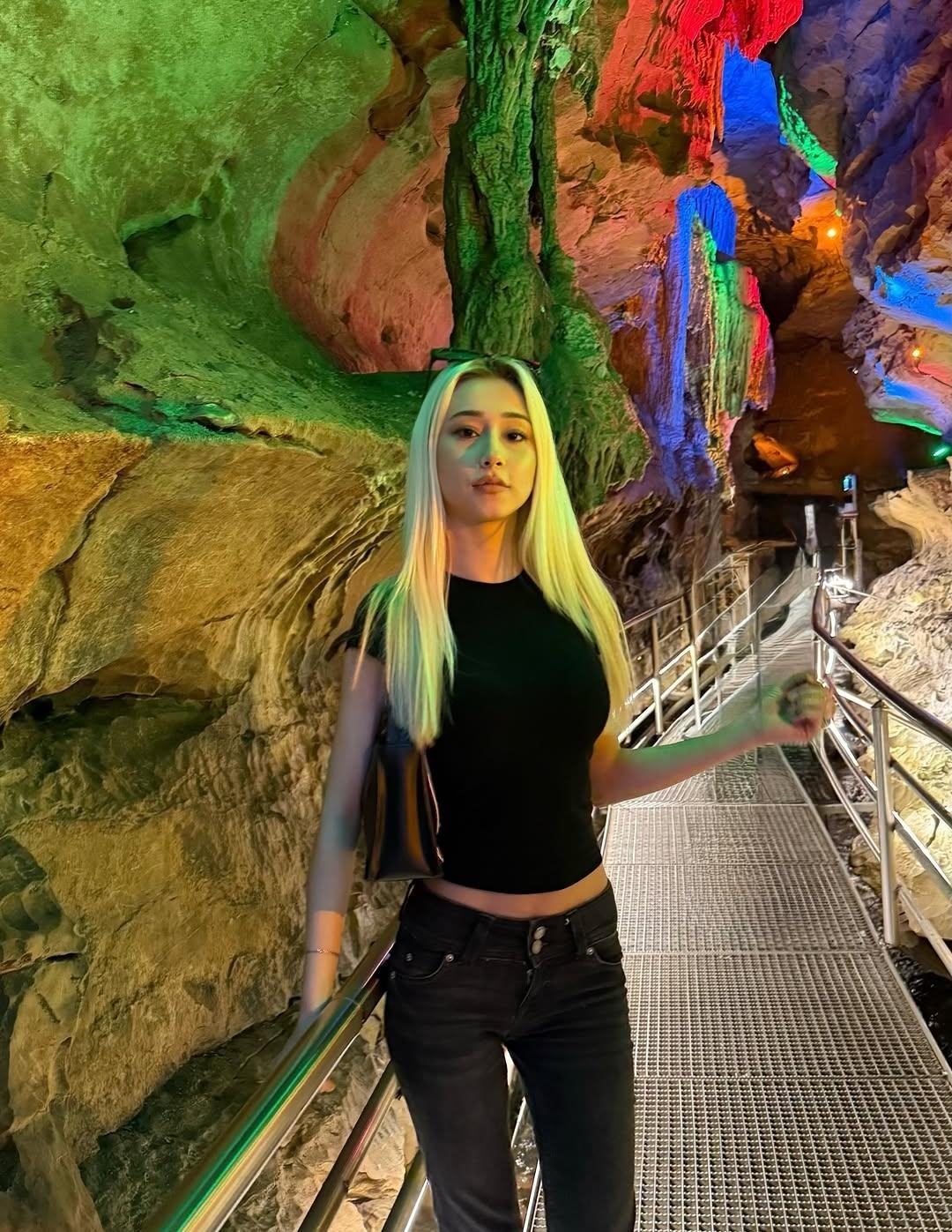 Rize&rsquo;deki feci kazada hayatını kaybeden kadın toprağa verildi