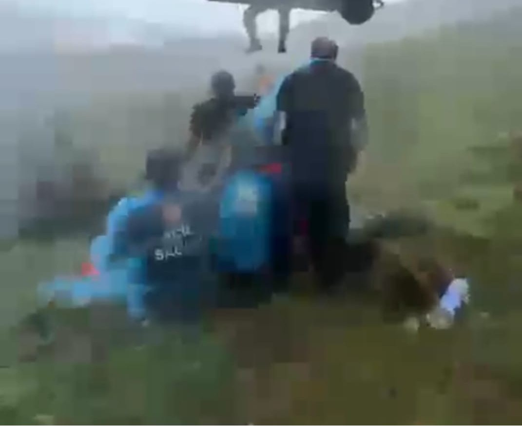 Malatya&rsquo;da dağlık alanda kalp krizi ge&ccedil;iren vatandaş askeri helikopterle kurtarıldı