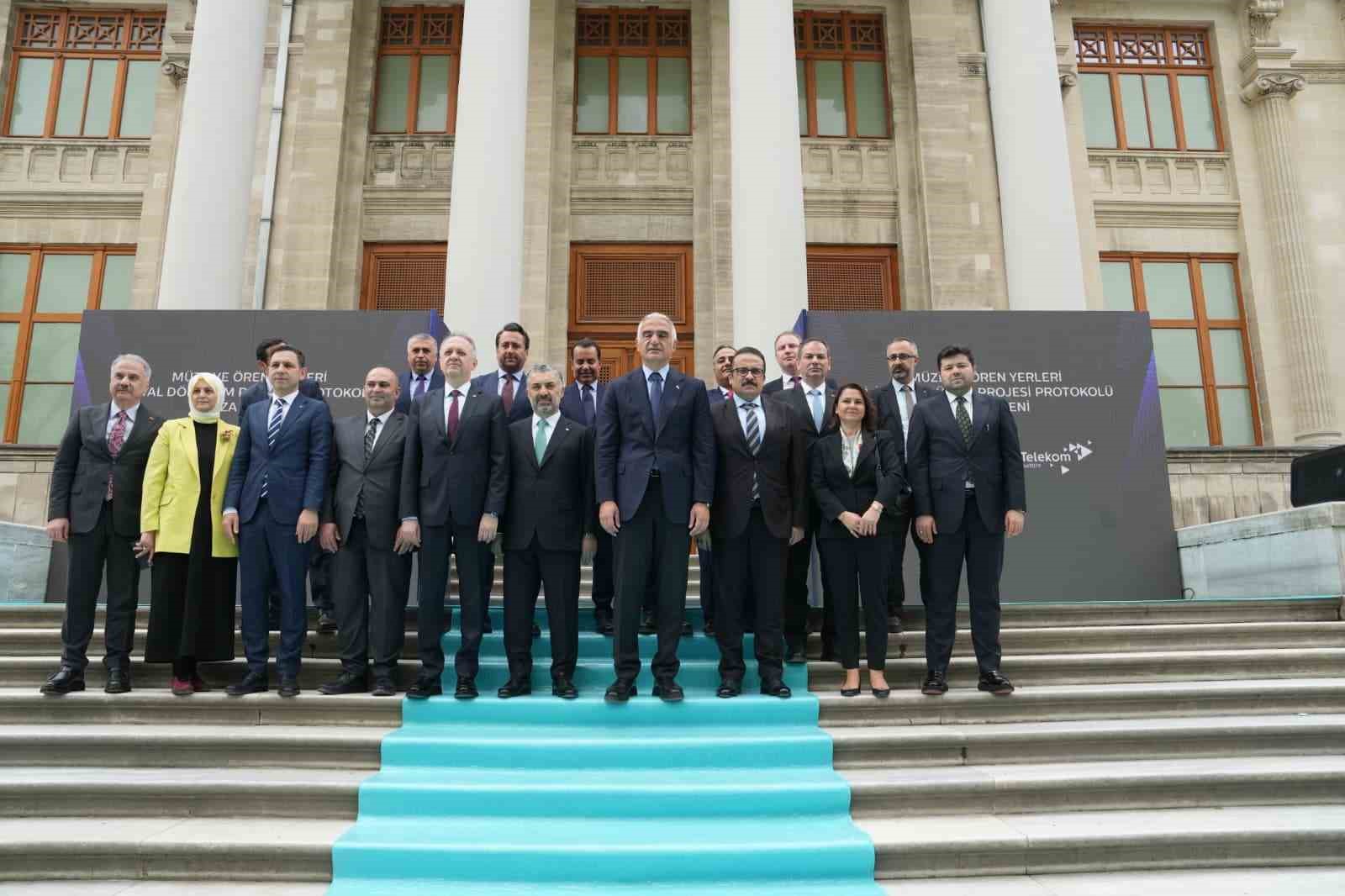 M&uuml;ze ve &ouml;ren yerlerinde dijital d&ouml;n&uuml;ş&uuml;m hamlesi