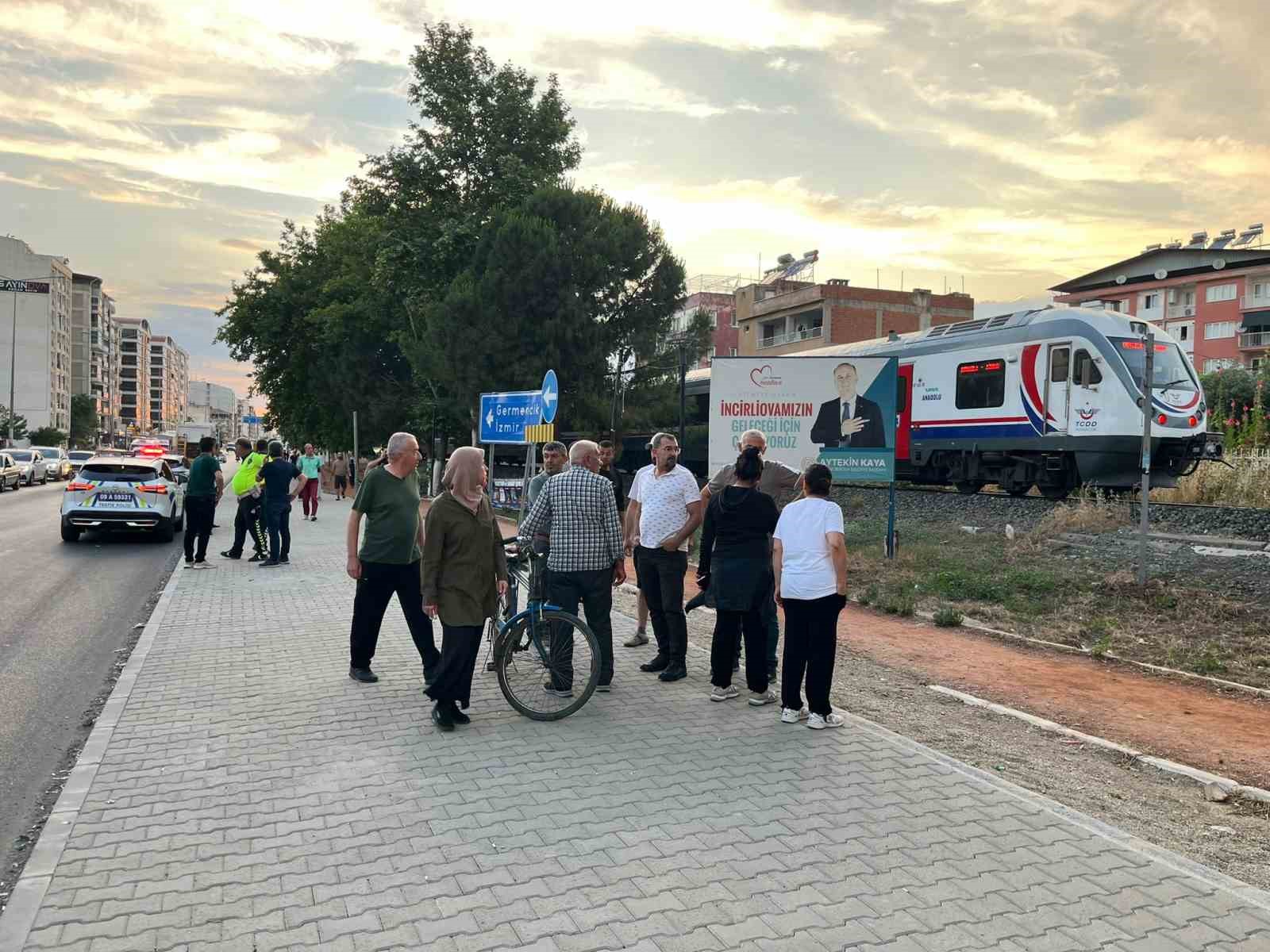 Trenin çarptığı kadın yaralandı