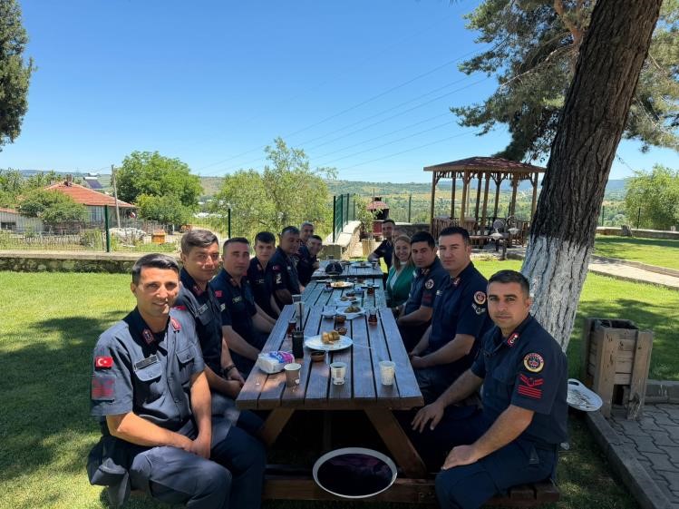 Başkan Tekin&rsquo;den jandarmaya anlamlı ziyaret