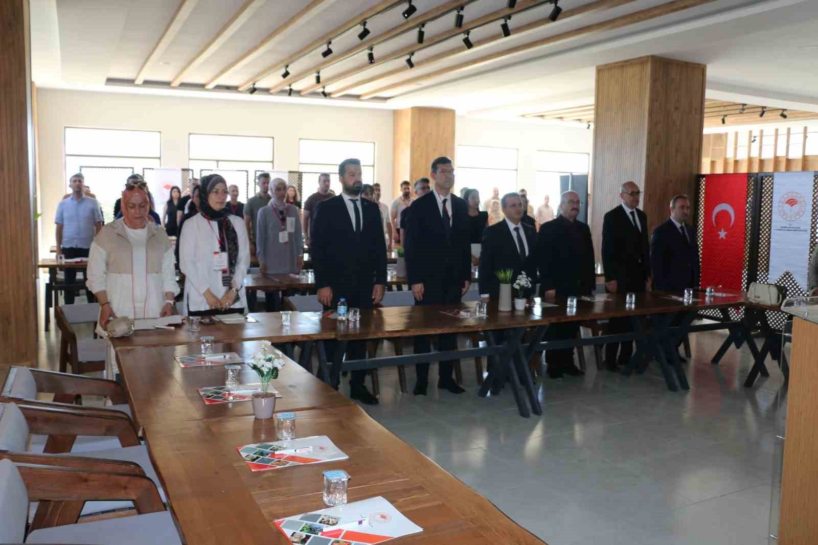 Erzincan&rsquo;da s&uuml;t ve s&uuml;t &uuml;r&uuml;nleri denetimlerine y&ouml;nelik eğitim başladı