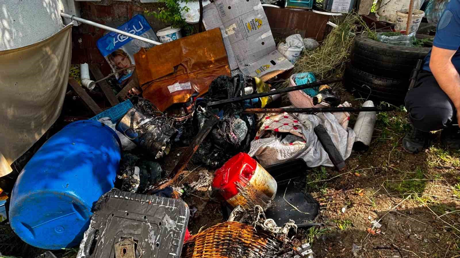Tavşanlı&rsquo;da balkon yangını paniği