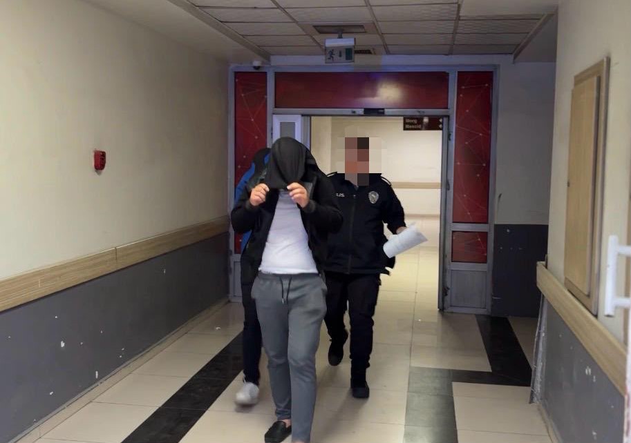 Kayseri&rsquo;de otomobil yayaya &ccedil;arpıp ka&ccedil;tı: 1 ağır yaralı