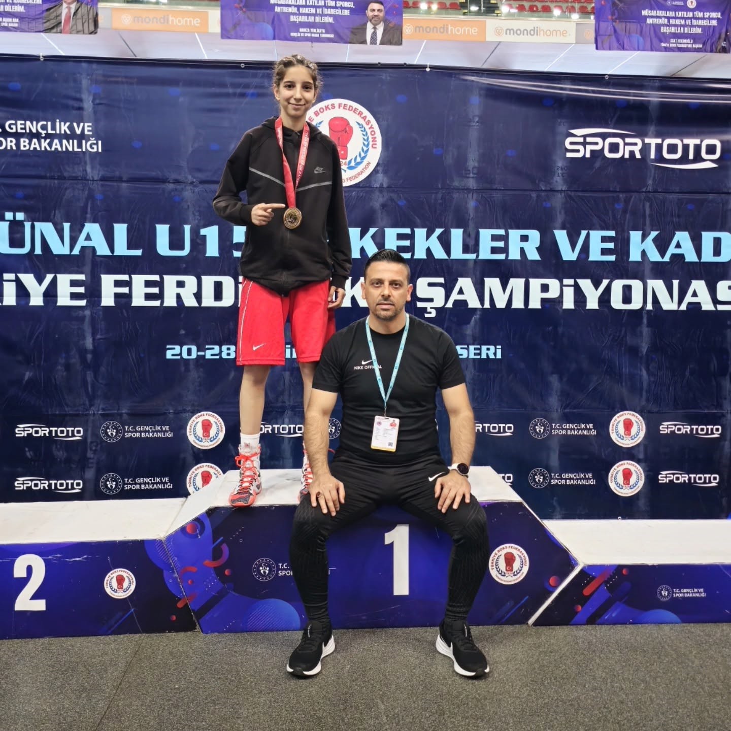 Aydınlı Yağmur, T&uuml;rkiye şampiyonu oldu