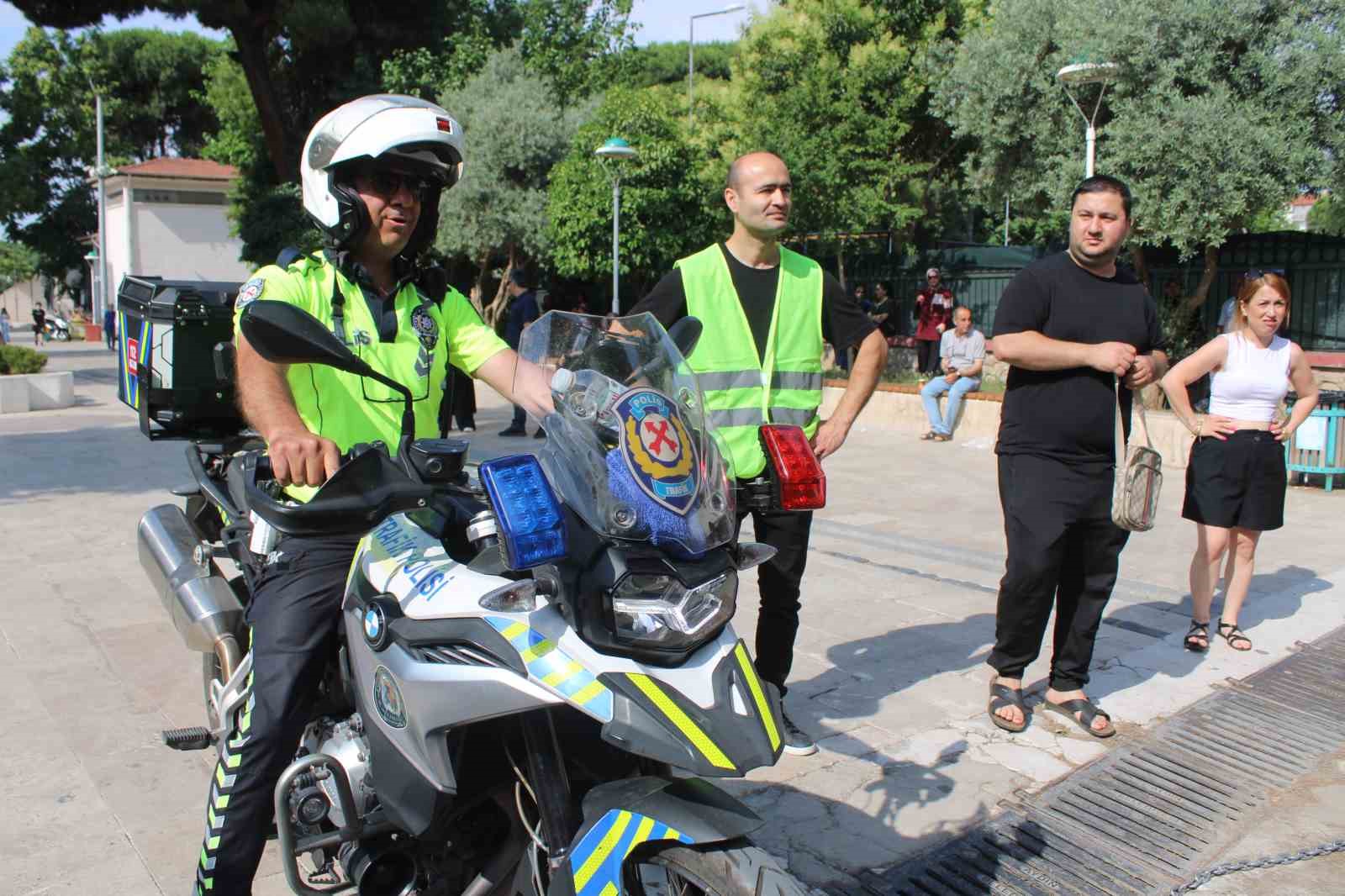 Veliler, kimliği kaybolan gen&ccedil; i&ccedil;in seferber oldu