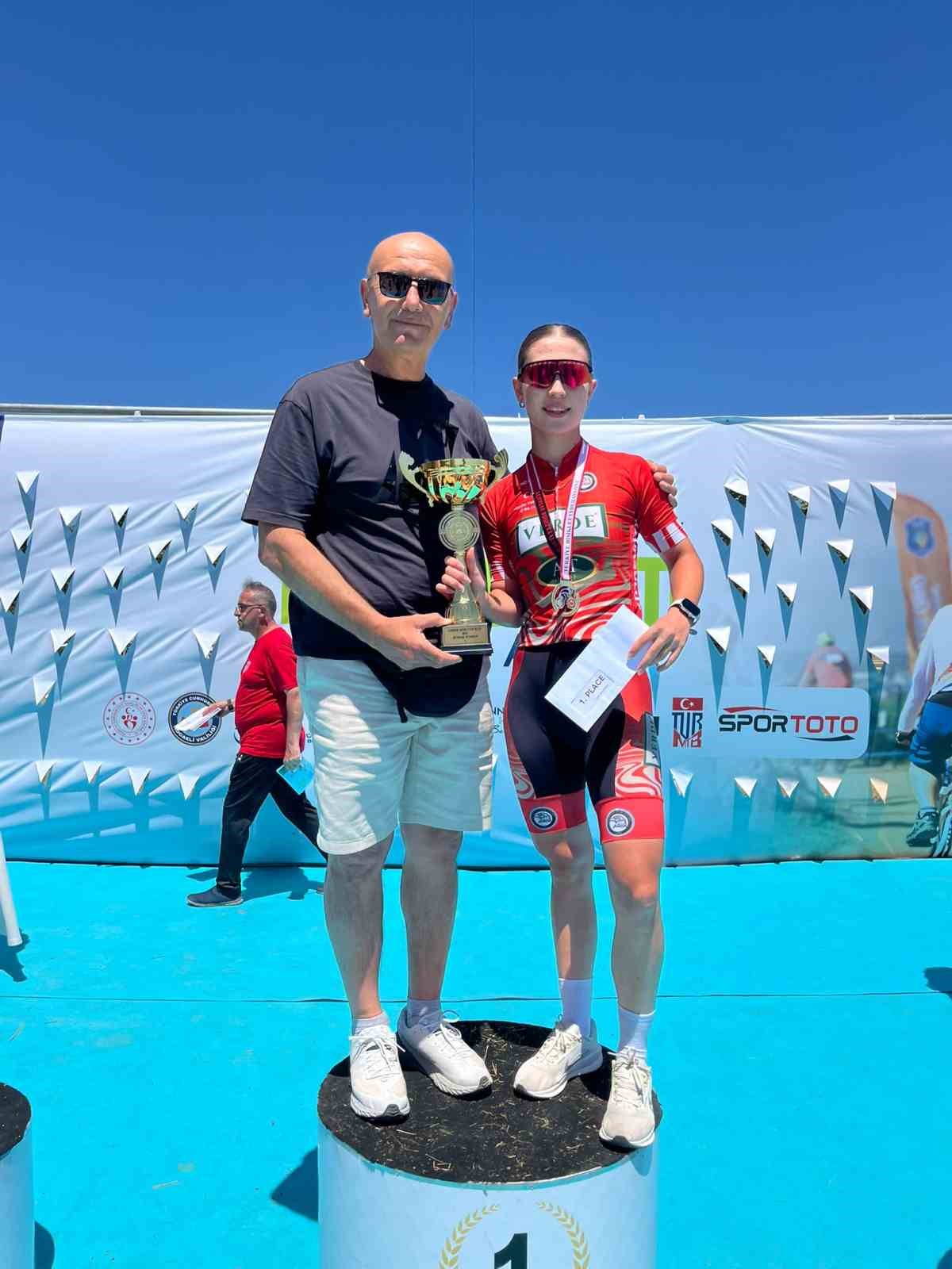 Akhisarlı pedallar Kocaeli&rsquo;de 6 madalya ve 2 şampiyonluk kazandı