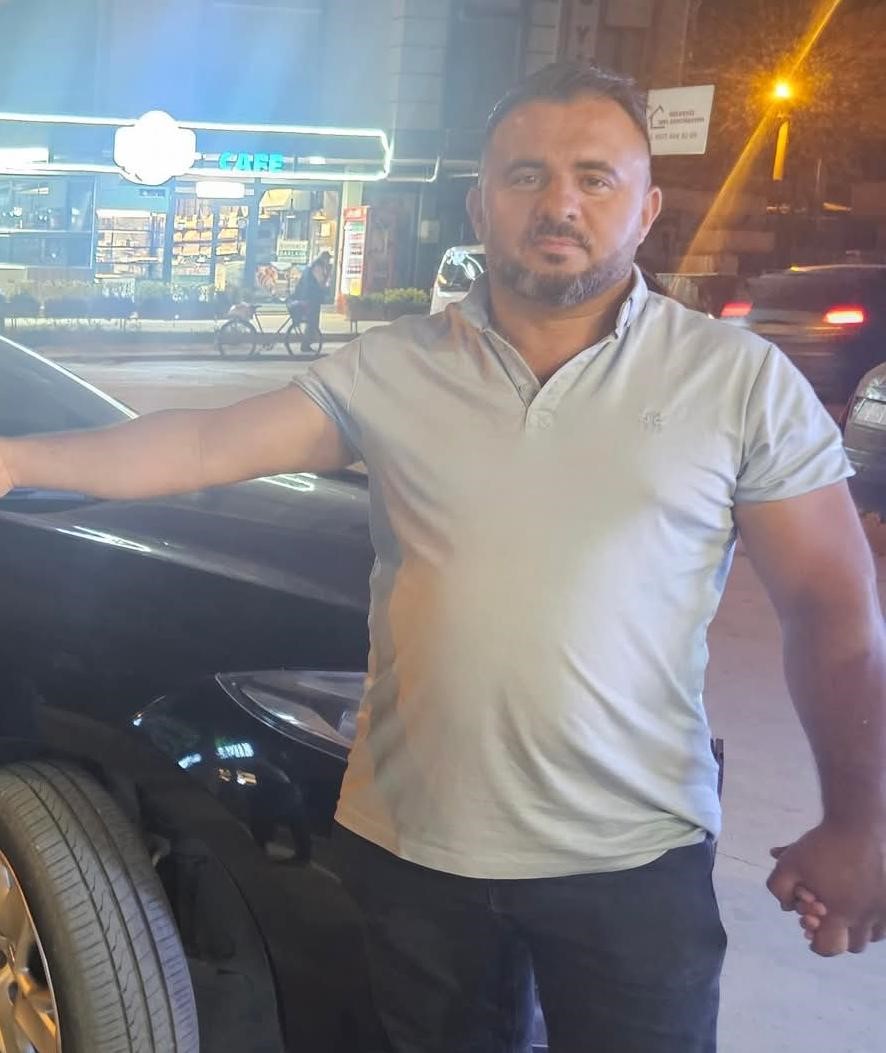 Elektrik akımına kapılıp inşaattan d&uuml;şerek &ouml;ld&uuml;