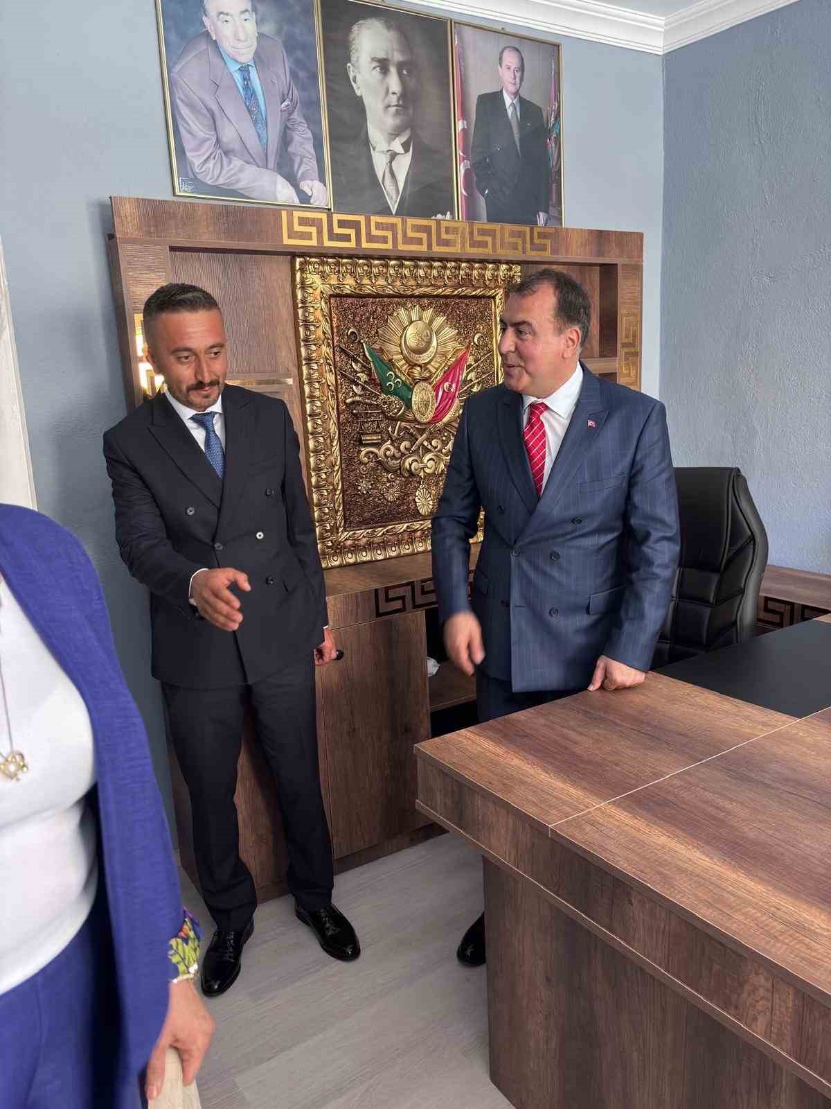 MHP Sivrihisar İl&ccedil;e Başkanlığı&rsquo;nın yeni hizmet binası t&ouml;renle hizmete a&ccedil;ıldı