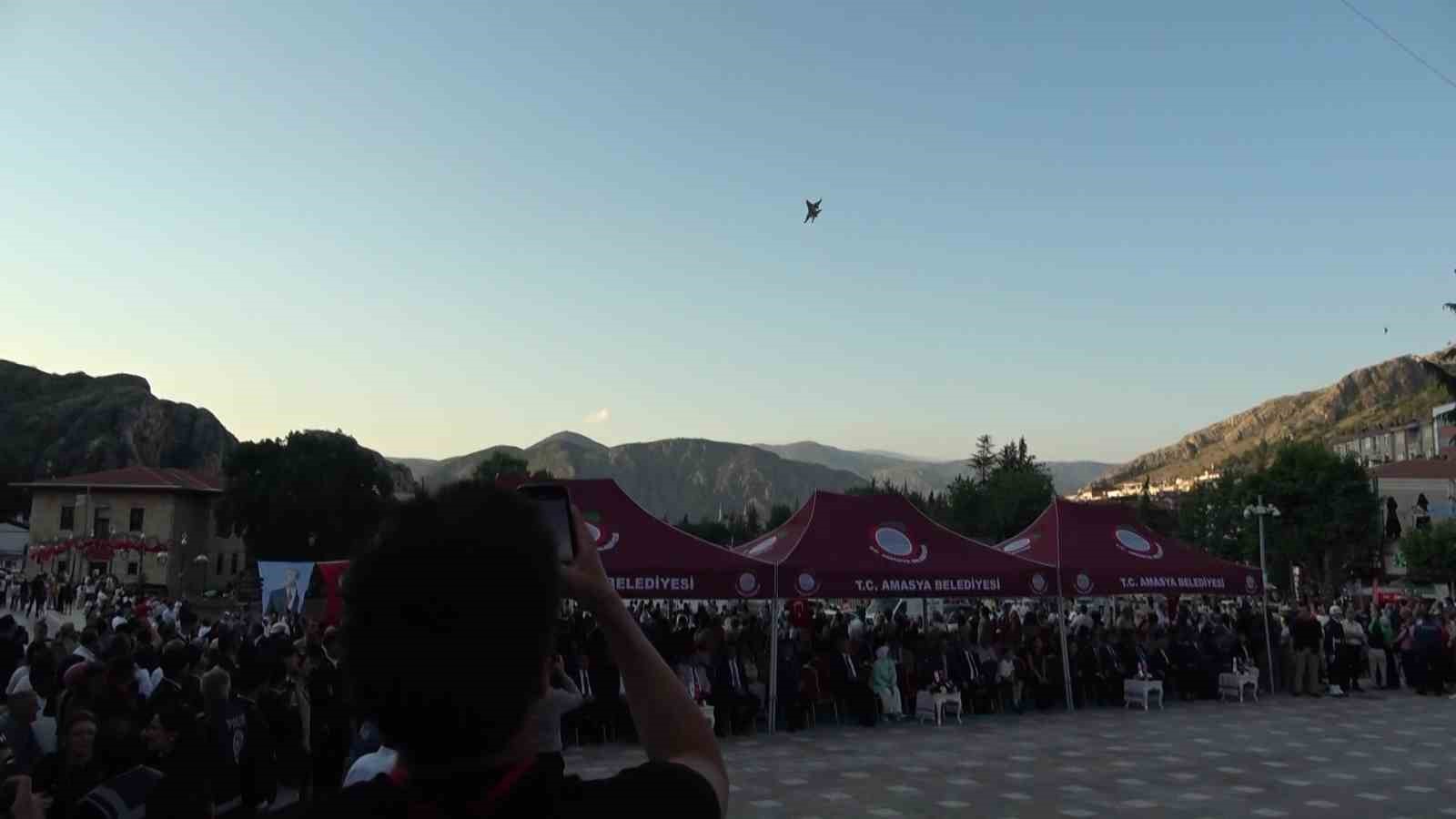 Amasya&rsquo;da F-16&rsquo;lardan nefes kesen g&ouml;steri
