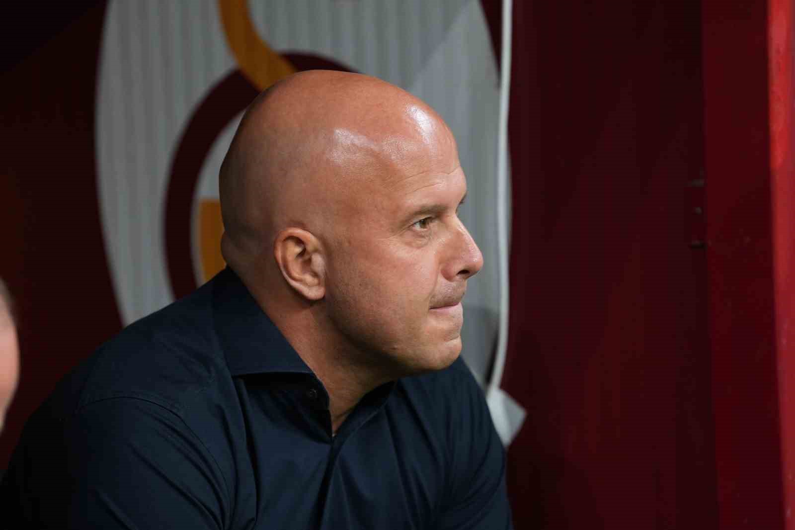 Liverpool&rsquo;da Arne Slot ile yollar ayrıldı