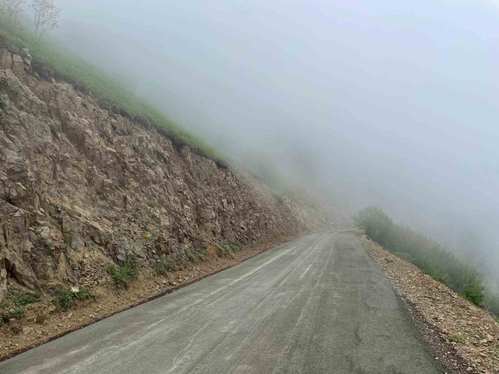 Trabzon&rsquo;da yayla yollarında yoğun mesai